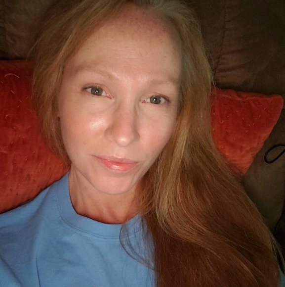 Meet your Posher, Deb - Picture 3 of 3